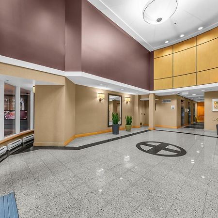 1-Br Condo In Downtown Coal Harbour With Parking And City Views Vancouver Bagian luar foto